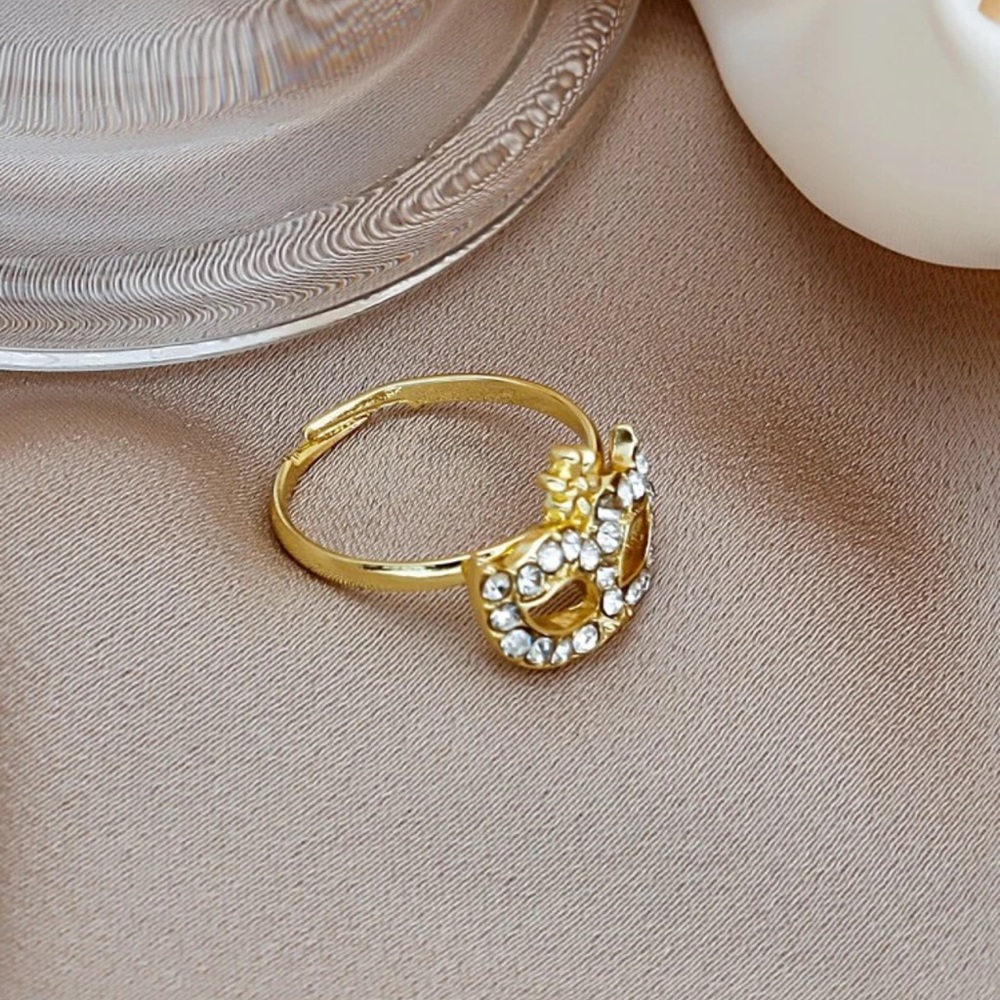 🦹‍♀️ Masquerade Mask Rhinestone Adjustable Ring 🦹‍♀️ - Picture 2 of 4
